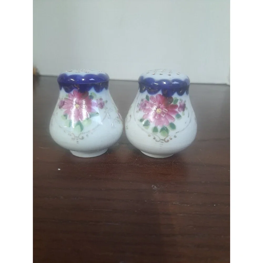 Vintage Nippon Style Wildflowers Porcelain Salt And Pepper Shaker Set